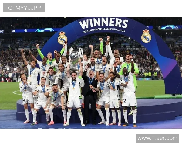 球星号码背后的传奇故事与足坛人物风云解析